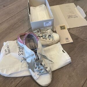 Golden Goose Superstars